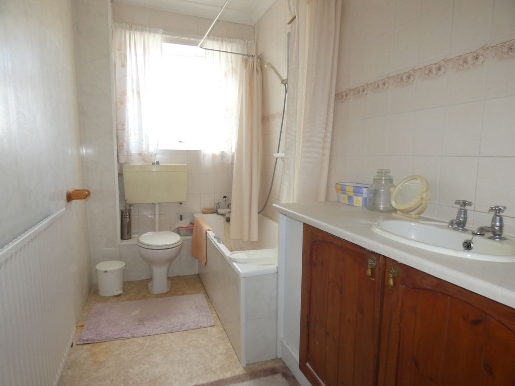 Bathroom- click for photo gallery